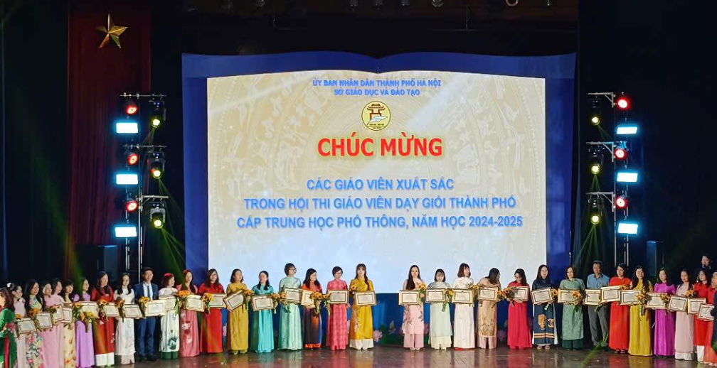 Chúc mừng cô Trịnh Thị Trang đạt giải Ba hội thi GVG môn tiếng Anh cấp thành phố  năm học 2024-2025