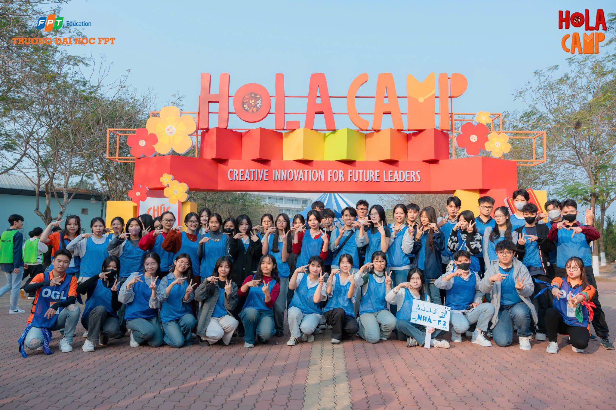Chương trình HOLA Camp - Ngày hội hướng nghiệp dành cho học sinh lớp 12-Đại học FPT