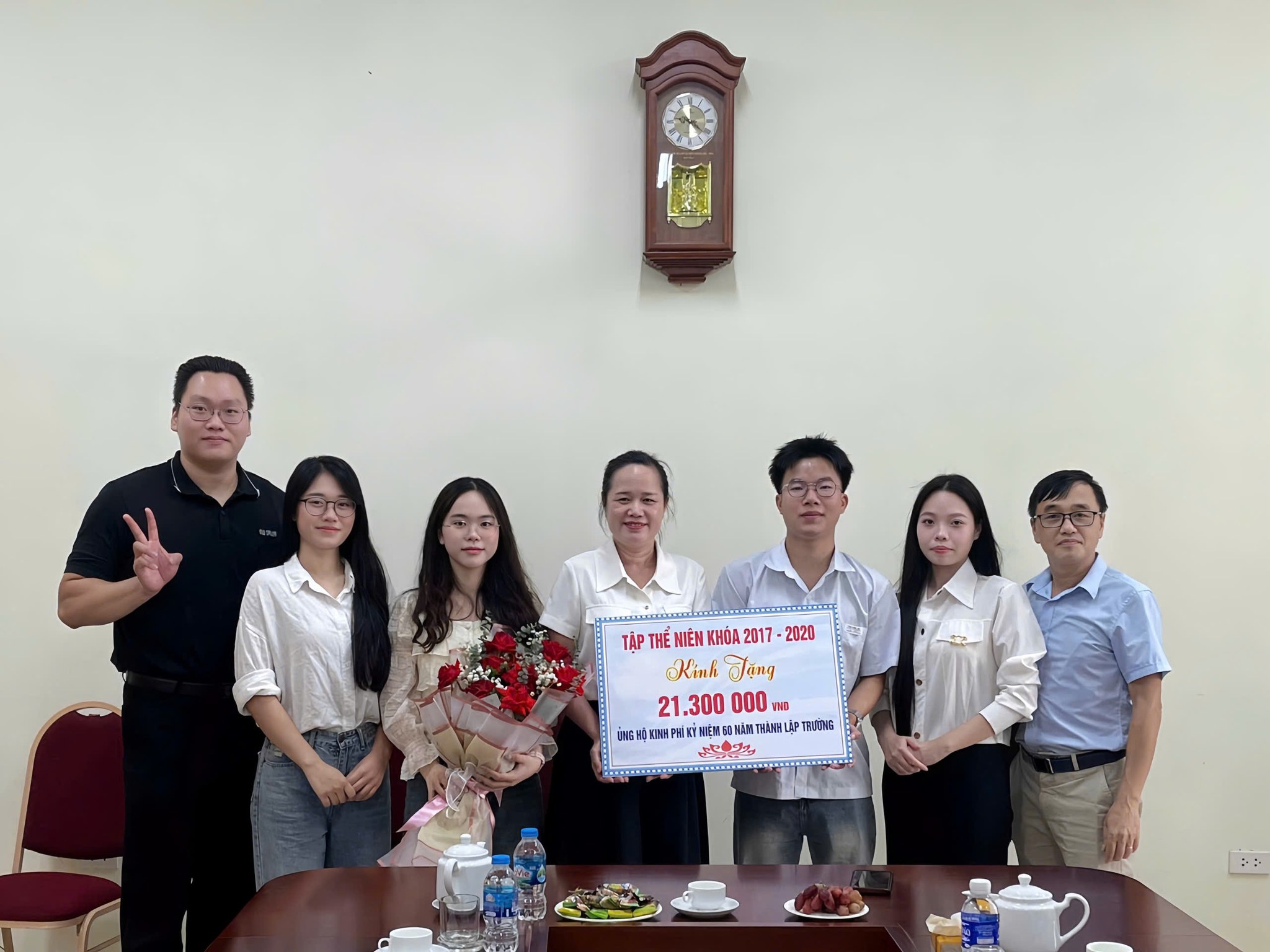 CỰU HỌC SINH K53 (NIÊN KHOÁ 2017-2020) HƯỚNG VỀ LỄ KỶ NIỆM 60 NĂM THÀNH LẬP TRƯỜNG