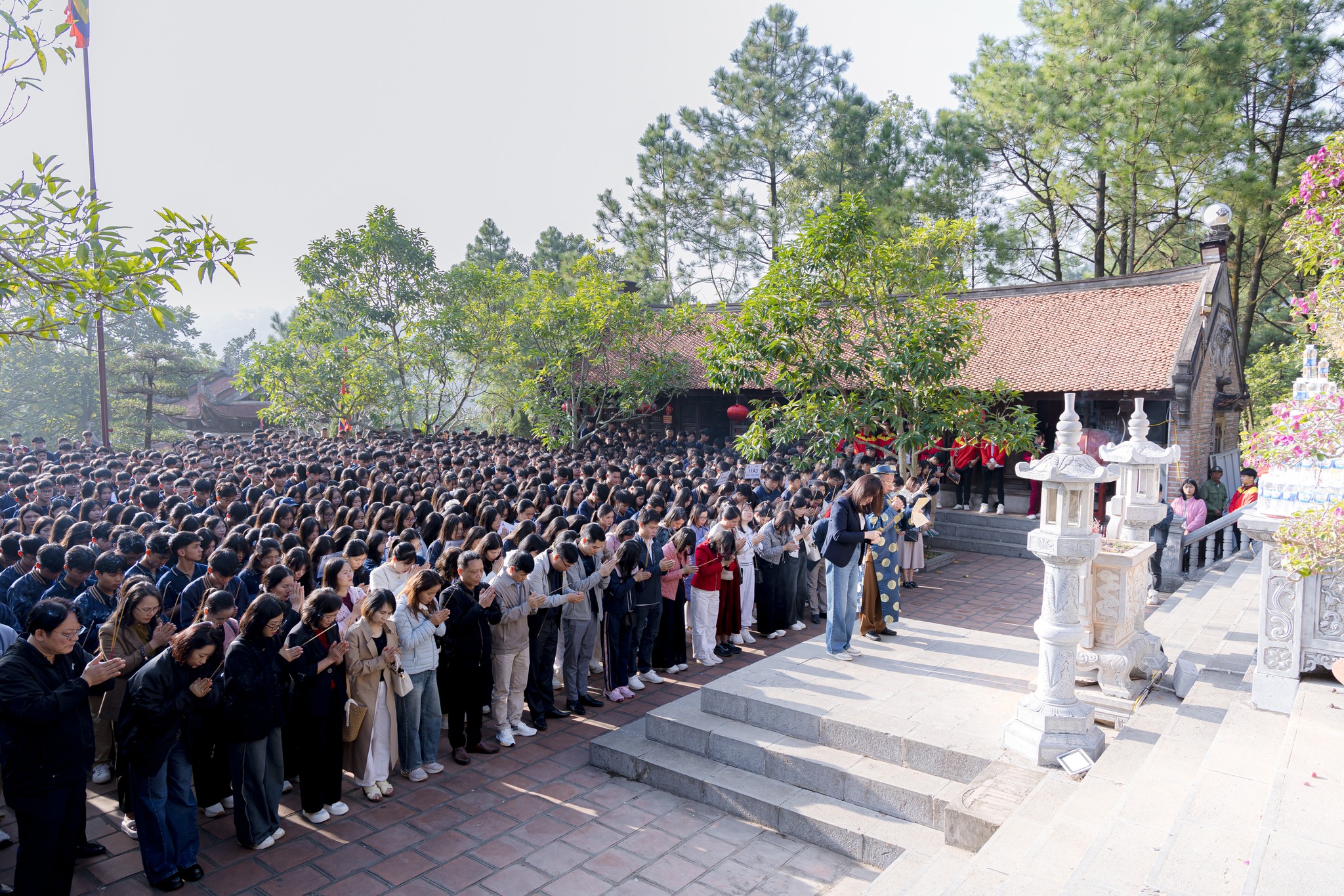 Chương trình thăm quan, học tập trải nghiệm tại đền thờ thầy giáo Chu Văn An và bảo tàng Hạ Long 2 ngày 1 đêm