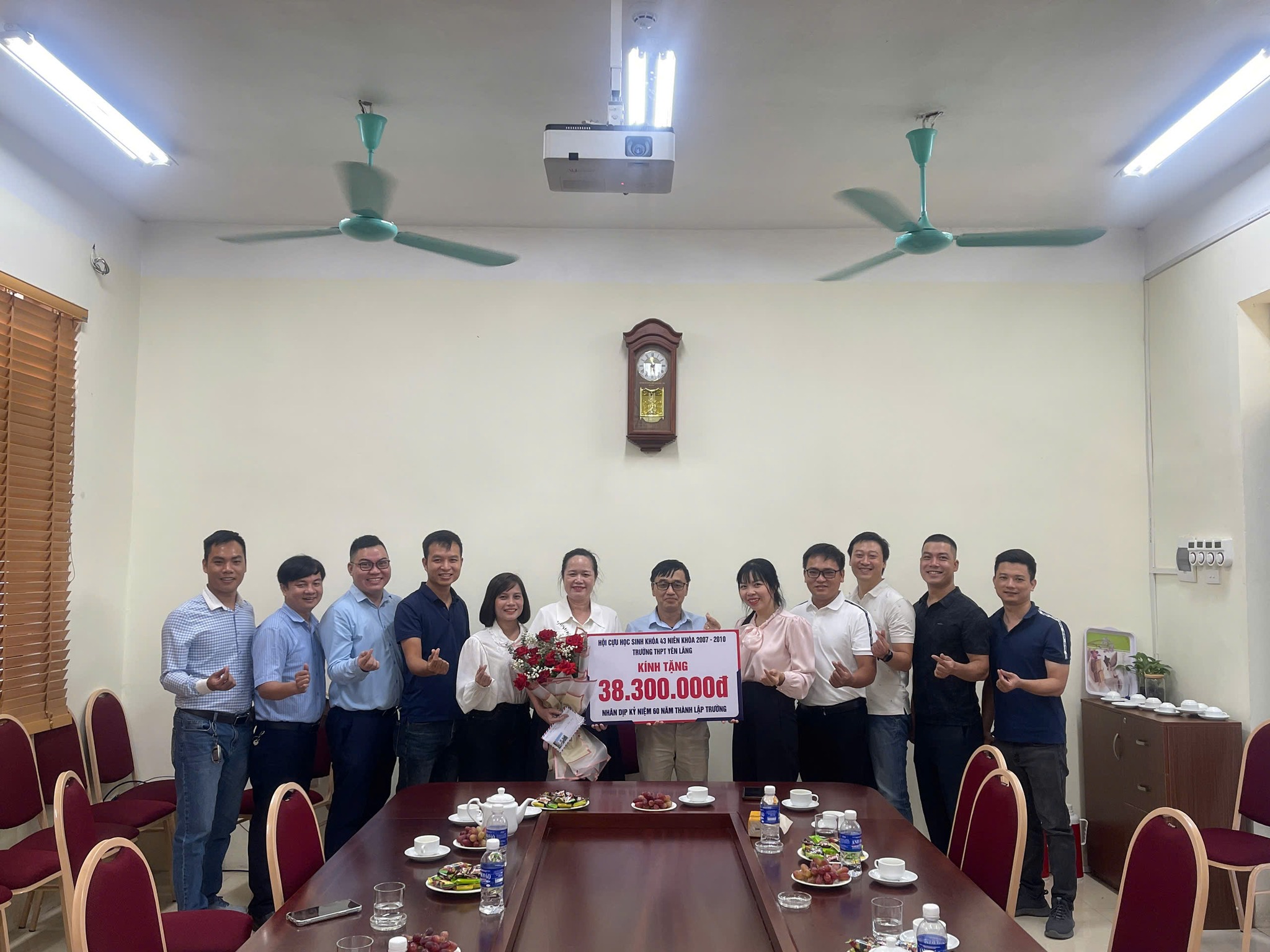 CỰU HỌC SINH K43 (NIÊN KHOÁ 2007-2010) CÙNG HƯỚNG VỀ NGÀY HỘI TRƯỜNG